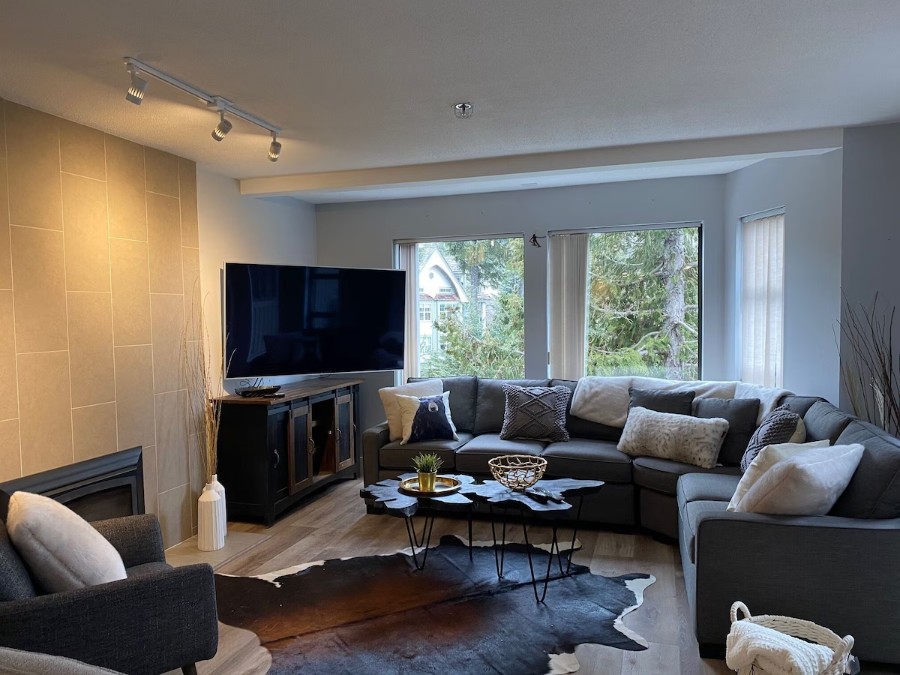Large Condo - Sleeps 8