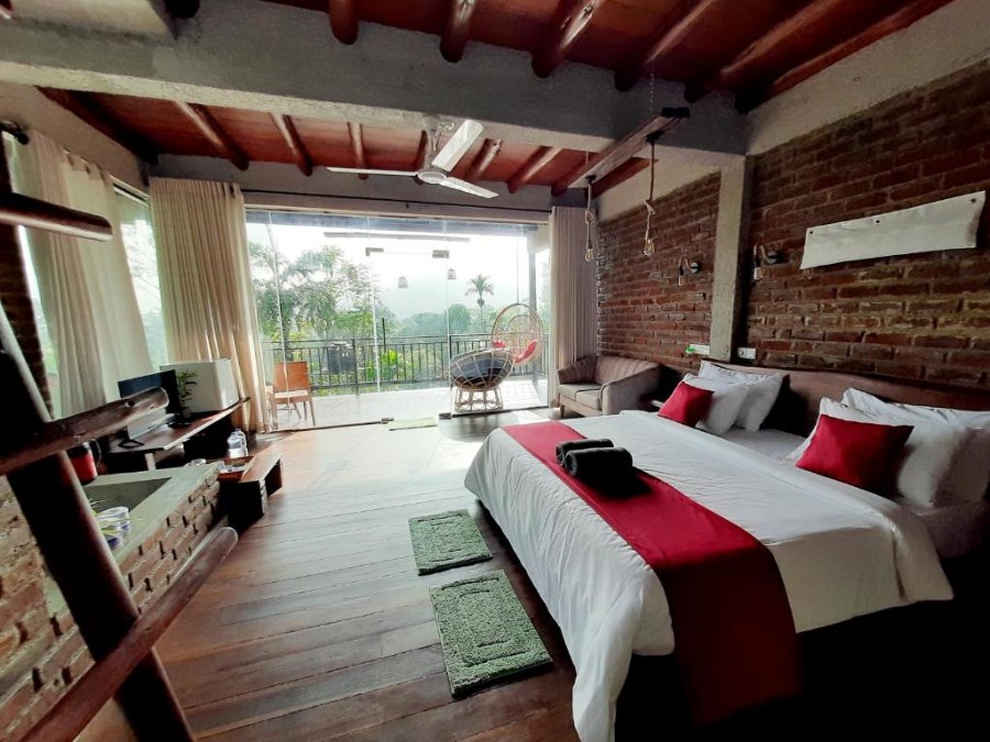 Cliff Edge Villa