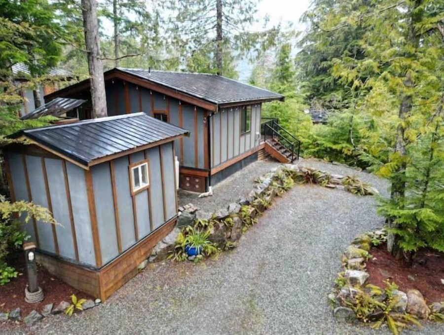 Port Place Cabin