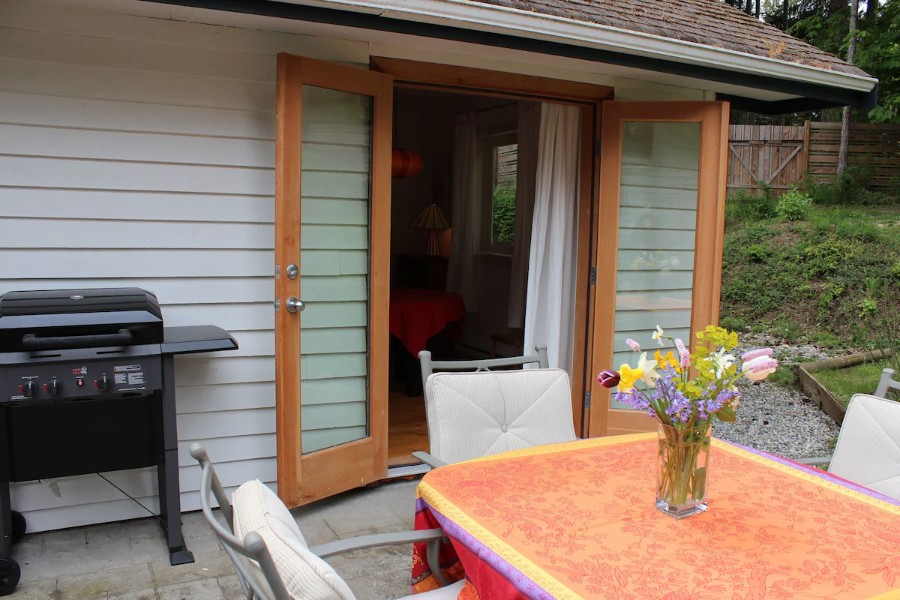 Sunny Patio Suite