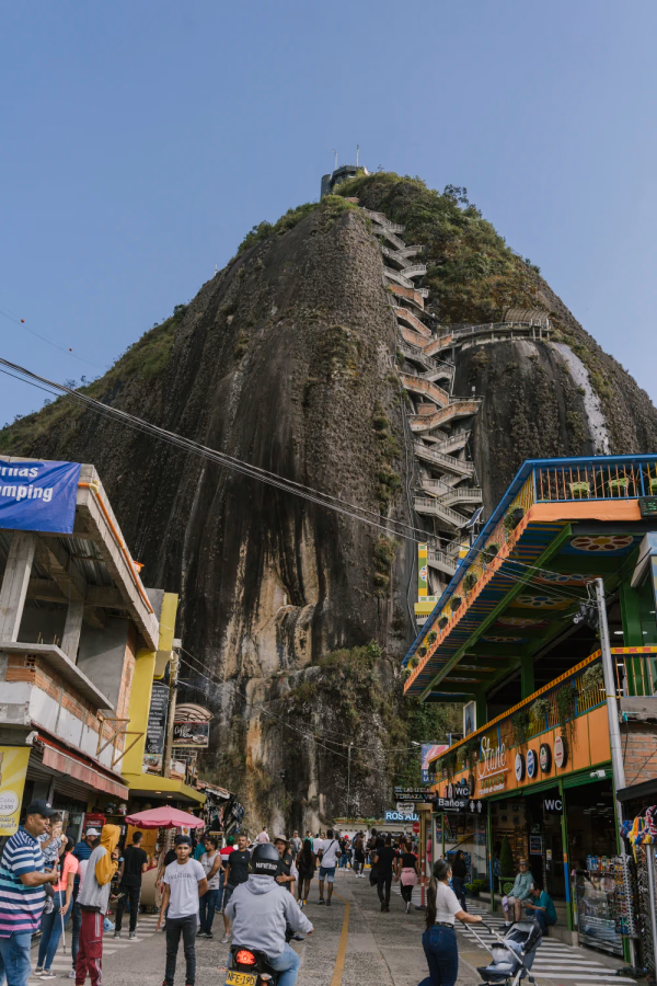 Things to Know Before Visiting Guatape: El Penol Rock